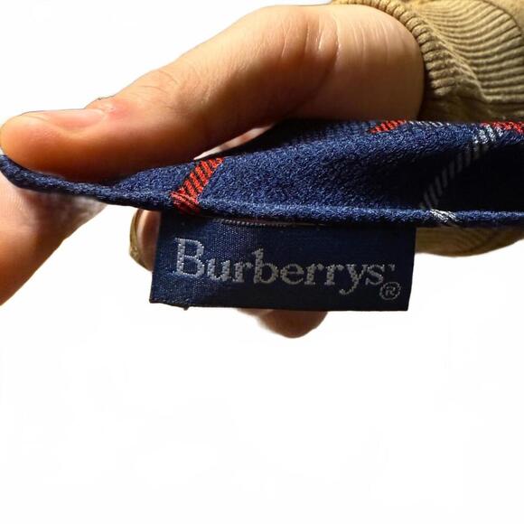 AUTHENTIC Burberrys Vintage Navy and Red Silk Scarf- Great Condition - Picture 5 of 7